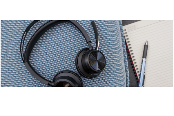 Poly Voyager Focus 2 USB-C UC+adaptador USB-C/A - Imagen 3